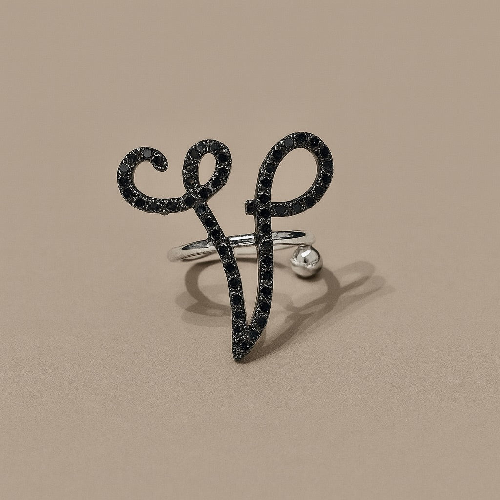 Anello iniziale "V" oro 18kt diamanti