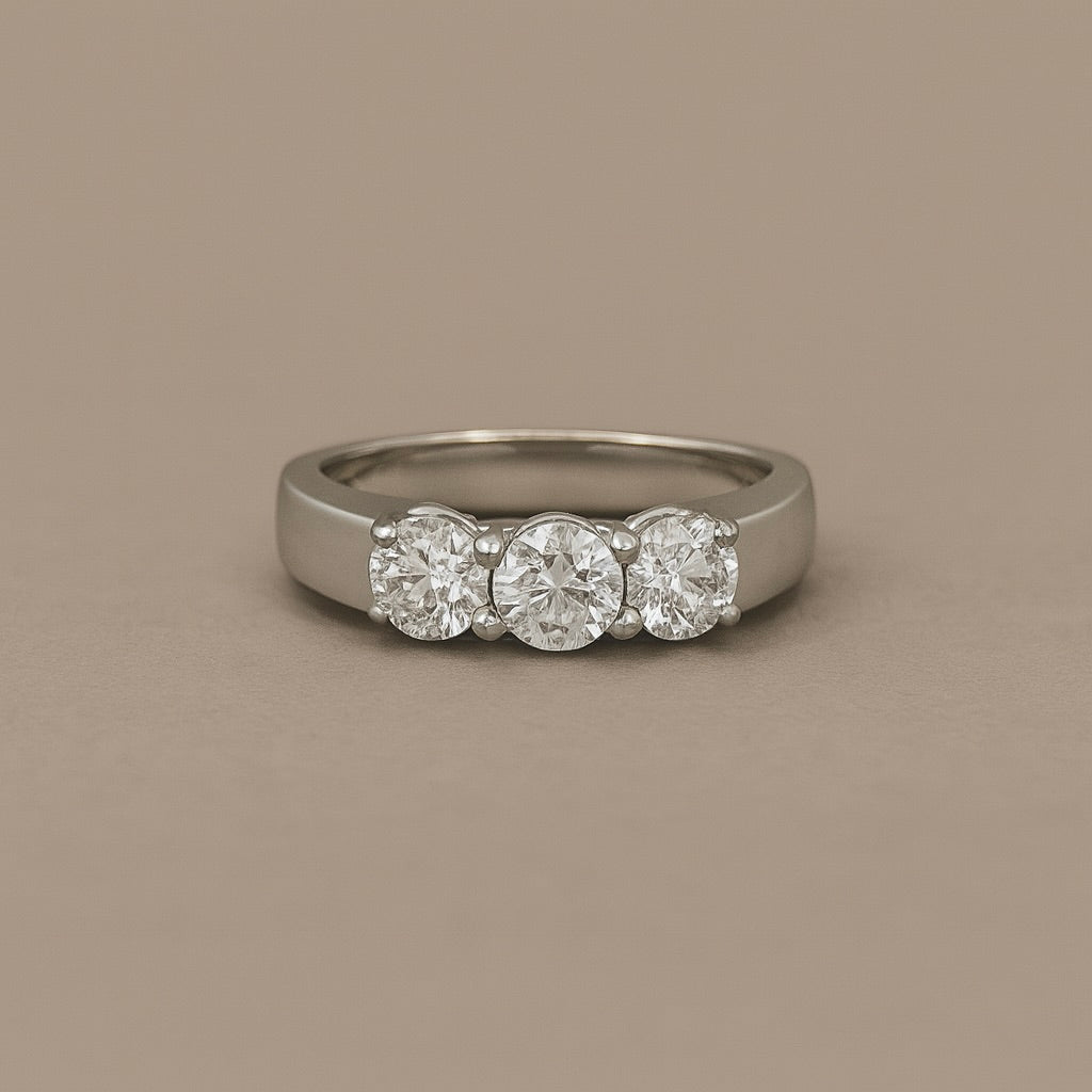 Anello oro 18kt trilogy