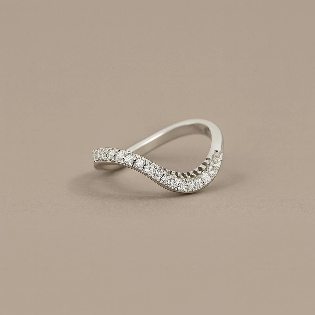 Anello oro 18kt riviera onda diamanti white