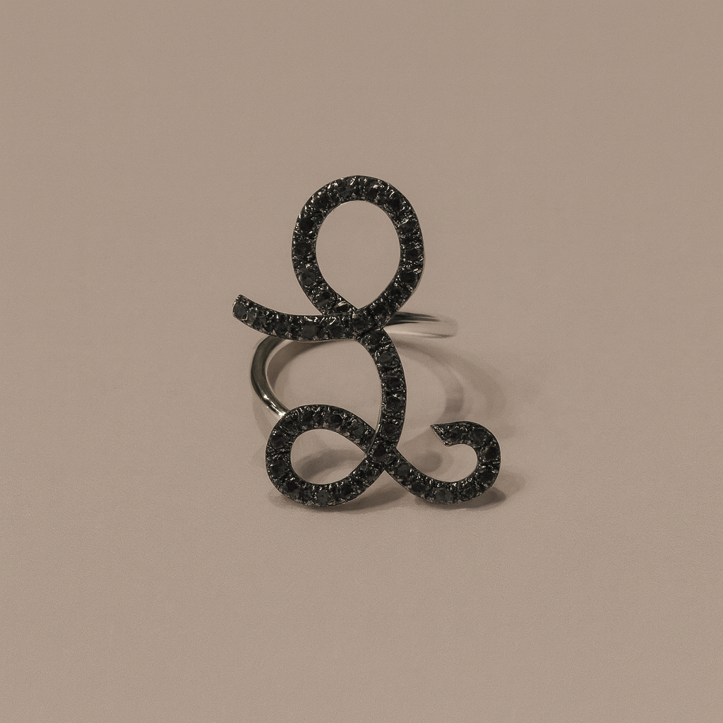 Anello iniziale "L" argento diamanti black