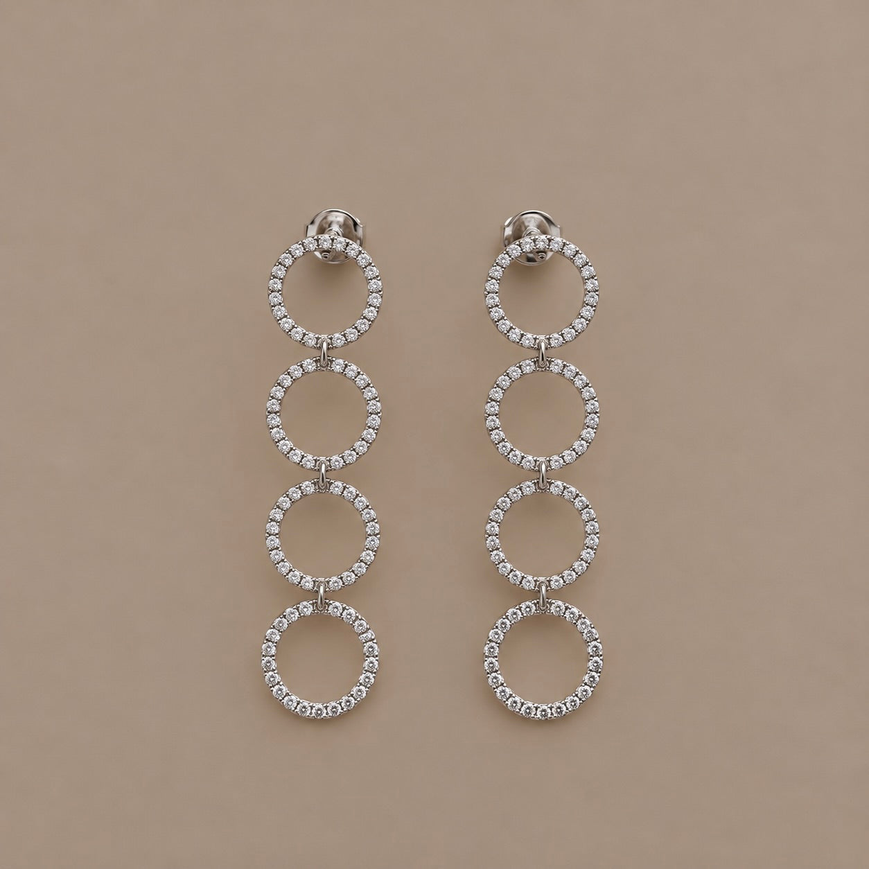 Orecchini in oro 9kt con 4 cerchietti