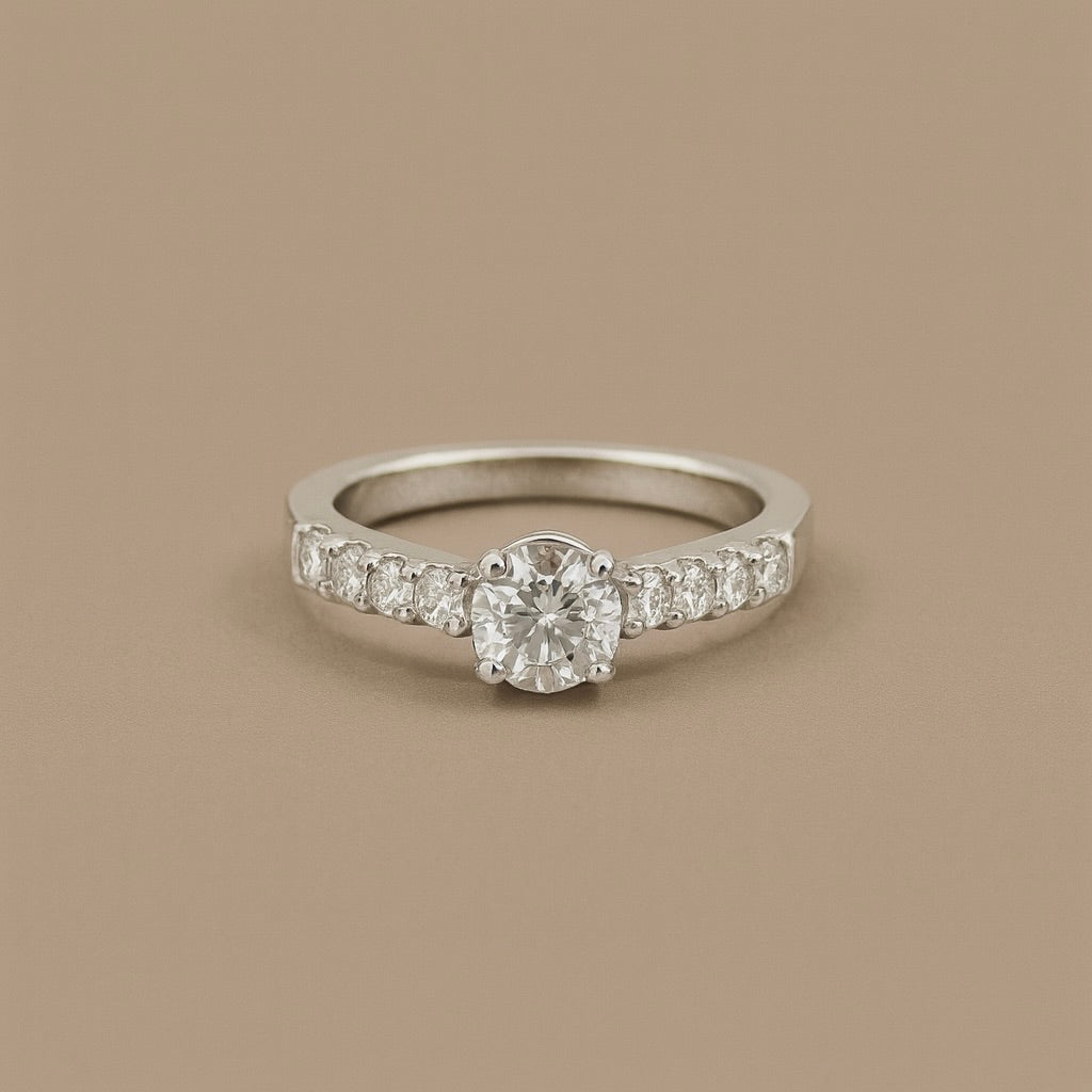 Anello Solitario oro 18kt Genesya tipo 2