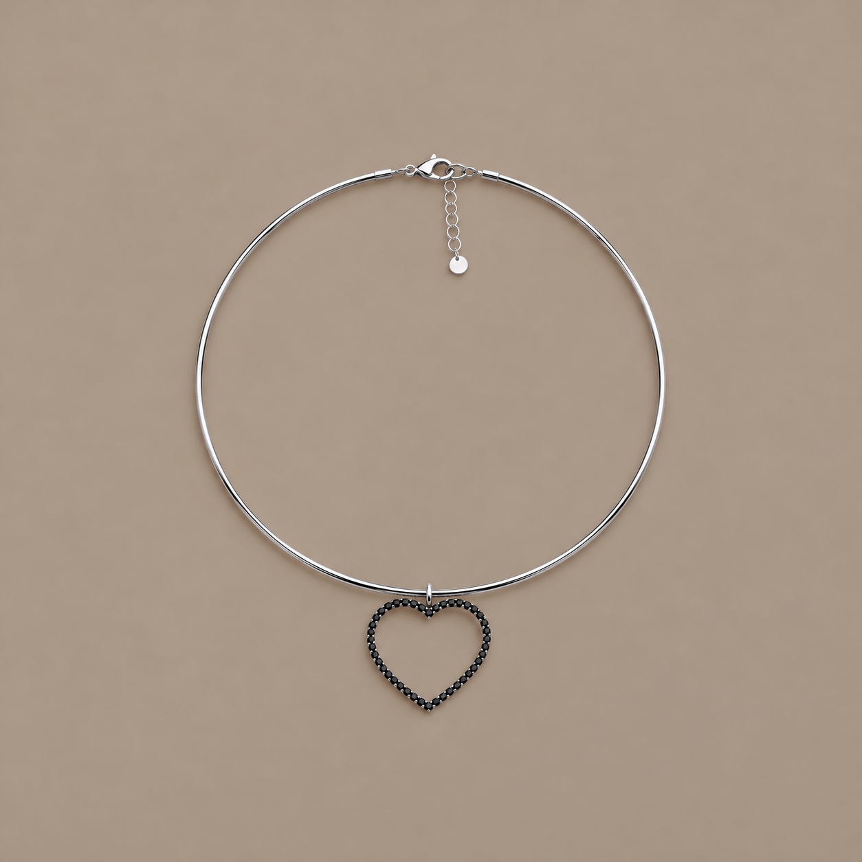 Collarino in argento con cuore diamanti black