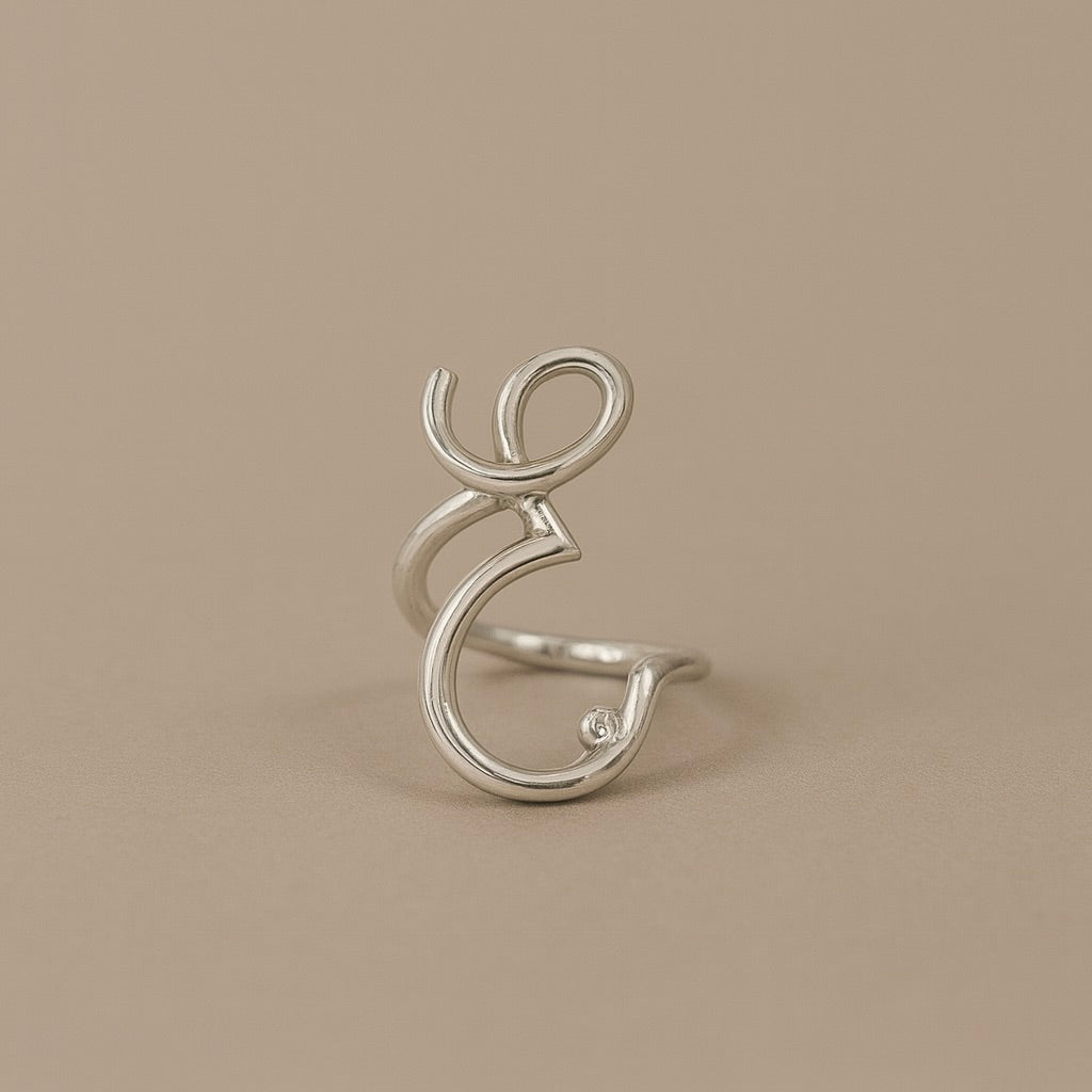 Anello argento iniziale E