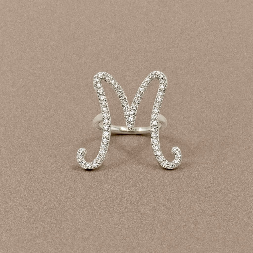 Anello iniziale 18kt M diamanti